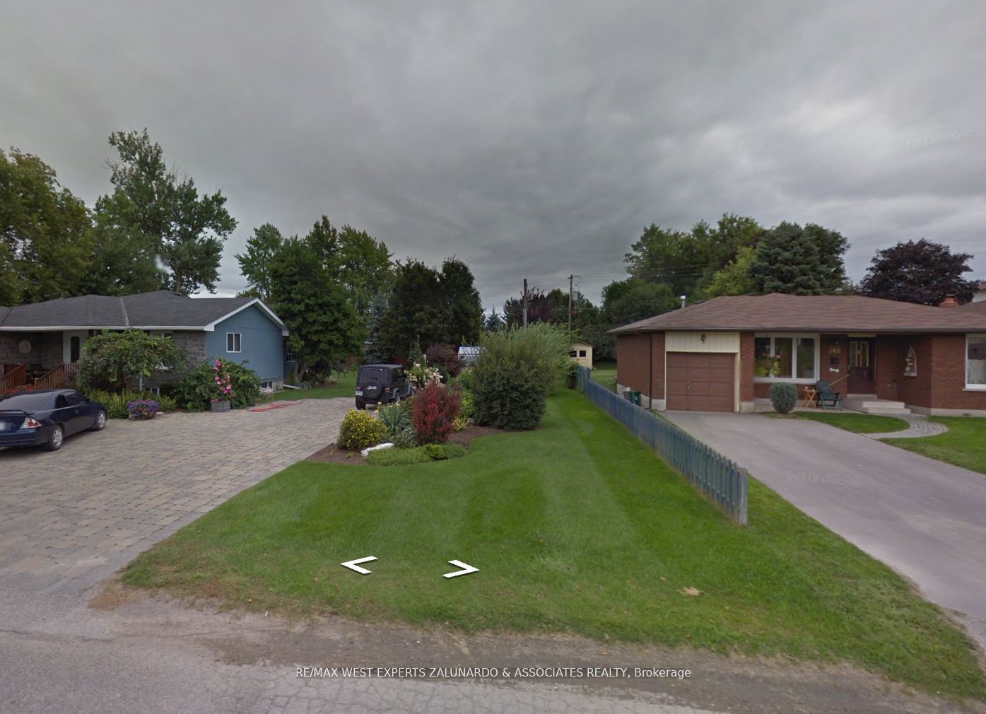147 Queen Street E
