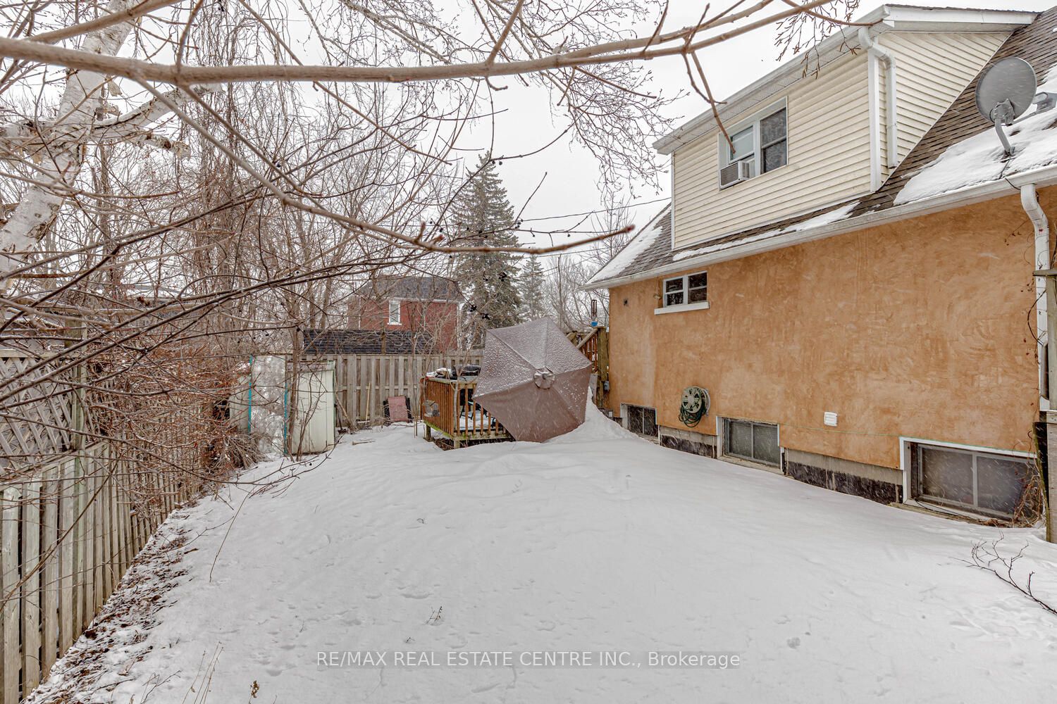 4 Greenaway St