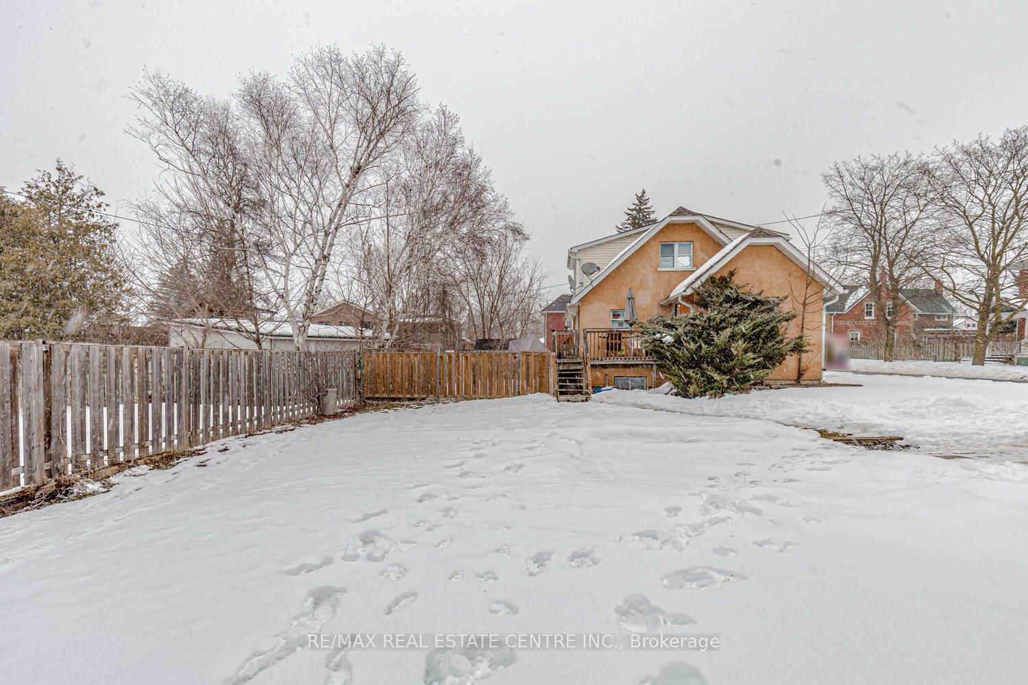 4 Greenaway St