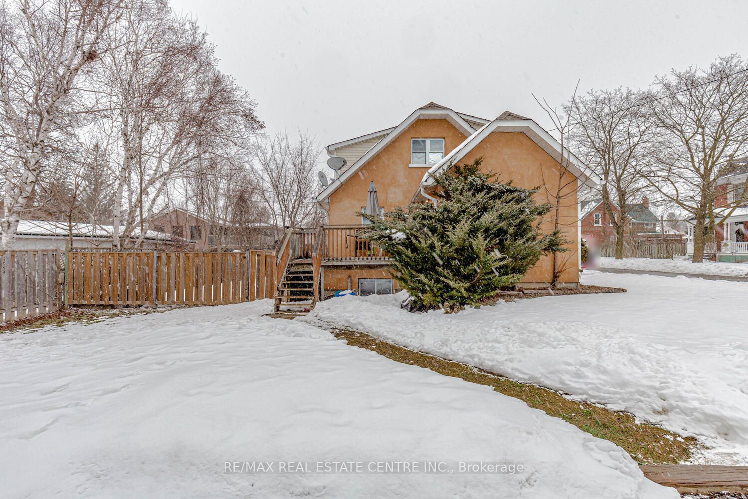 4 Greenaway St