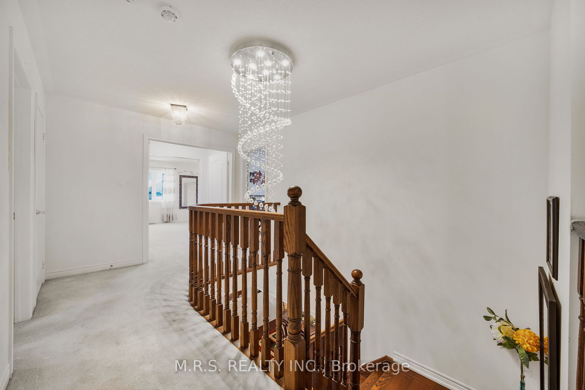 98 Gold Park Gate