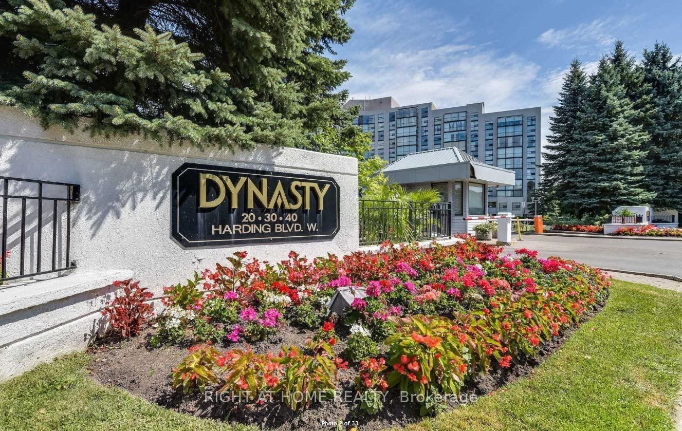 30 Harding Boulevard W, #1004