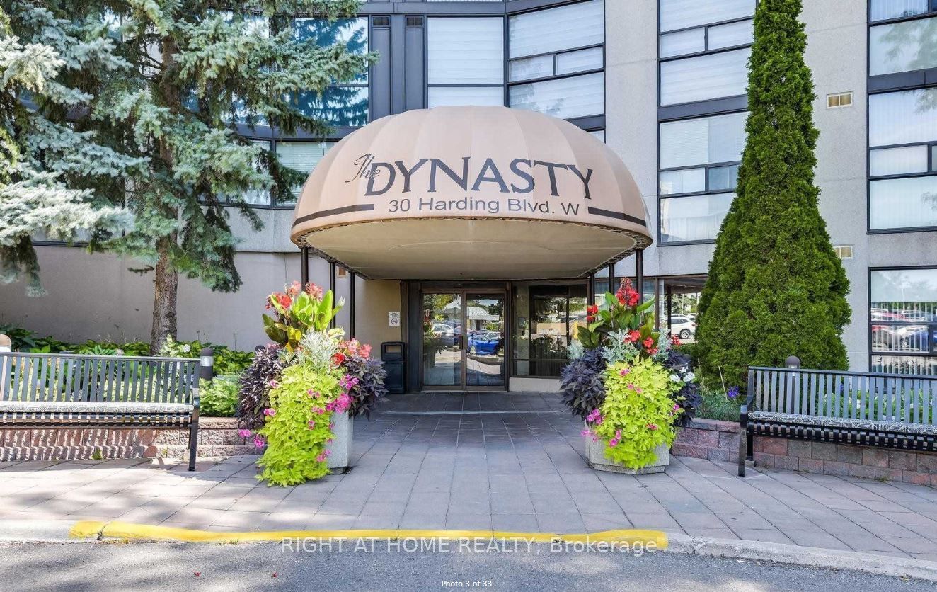 30 Harding Boulevard W, #1004