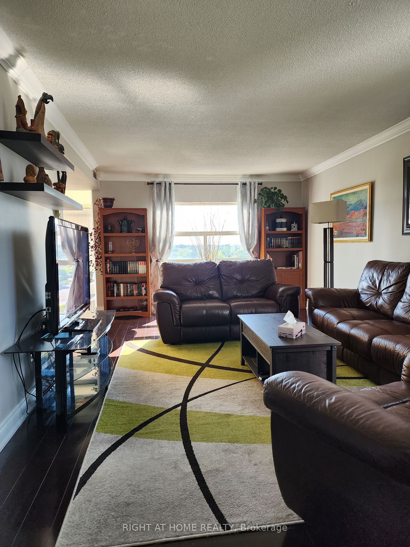 30 Harding Boulevard W, #1004