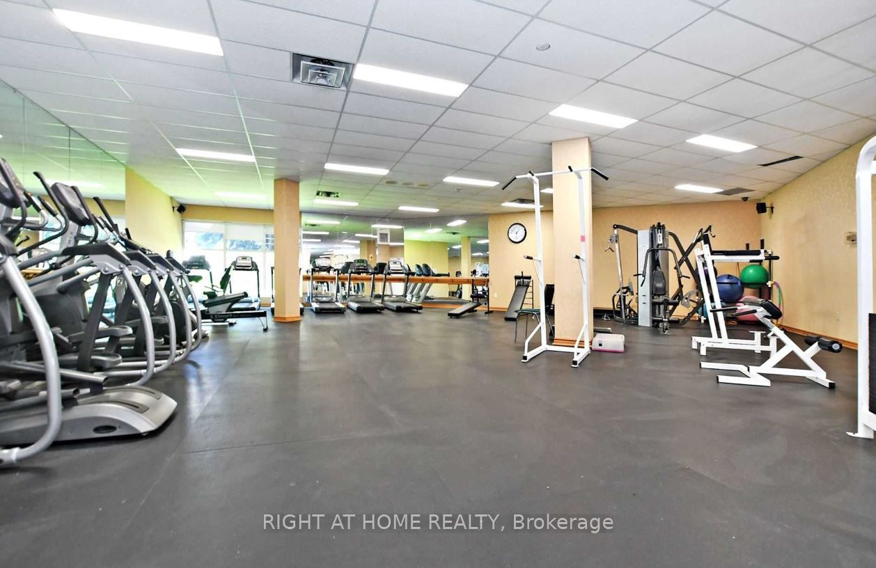 30 Harding Boulevard W, #1004