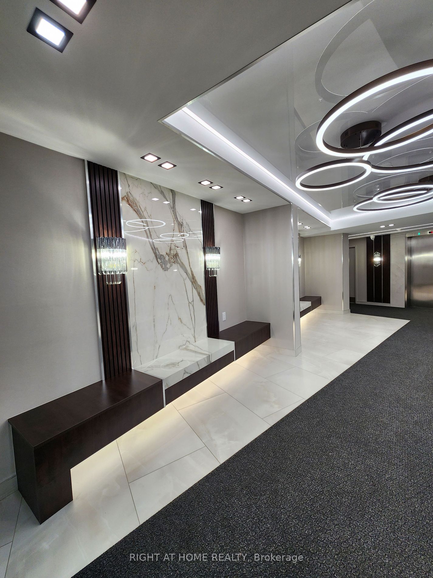 30 Harding Boulevard W, #1004