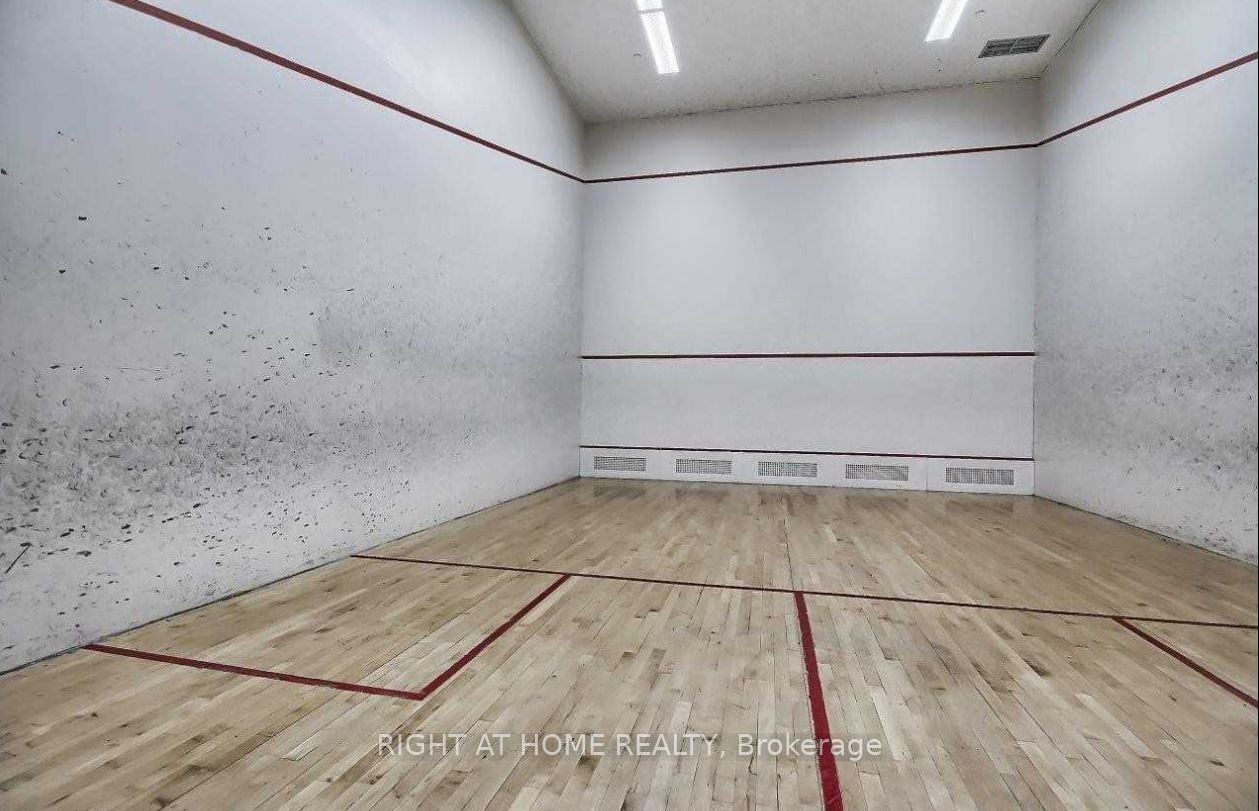 30 Harding Boulevard W, #1004