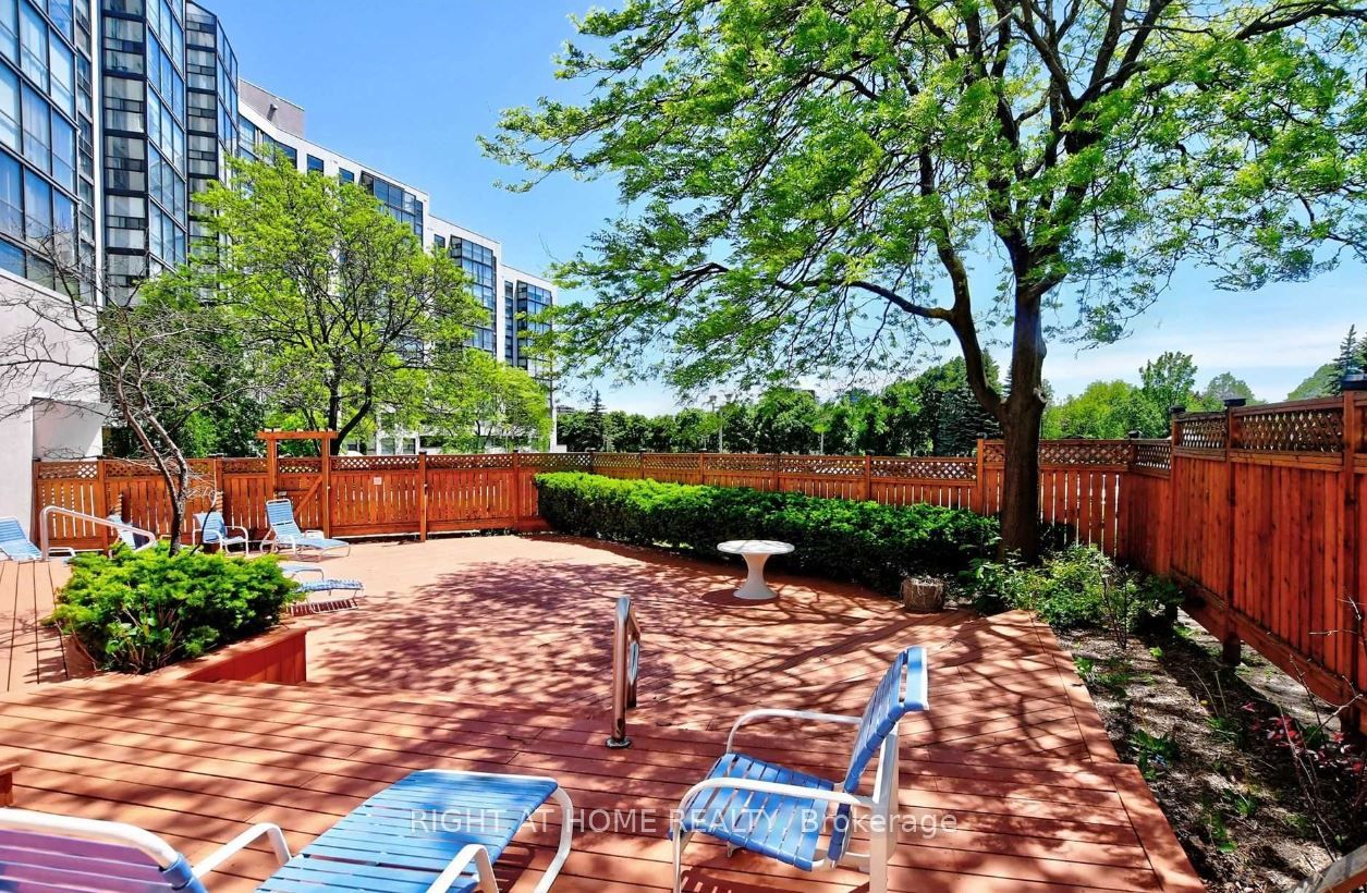 30 Harding Boulevard W, #1004