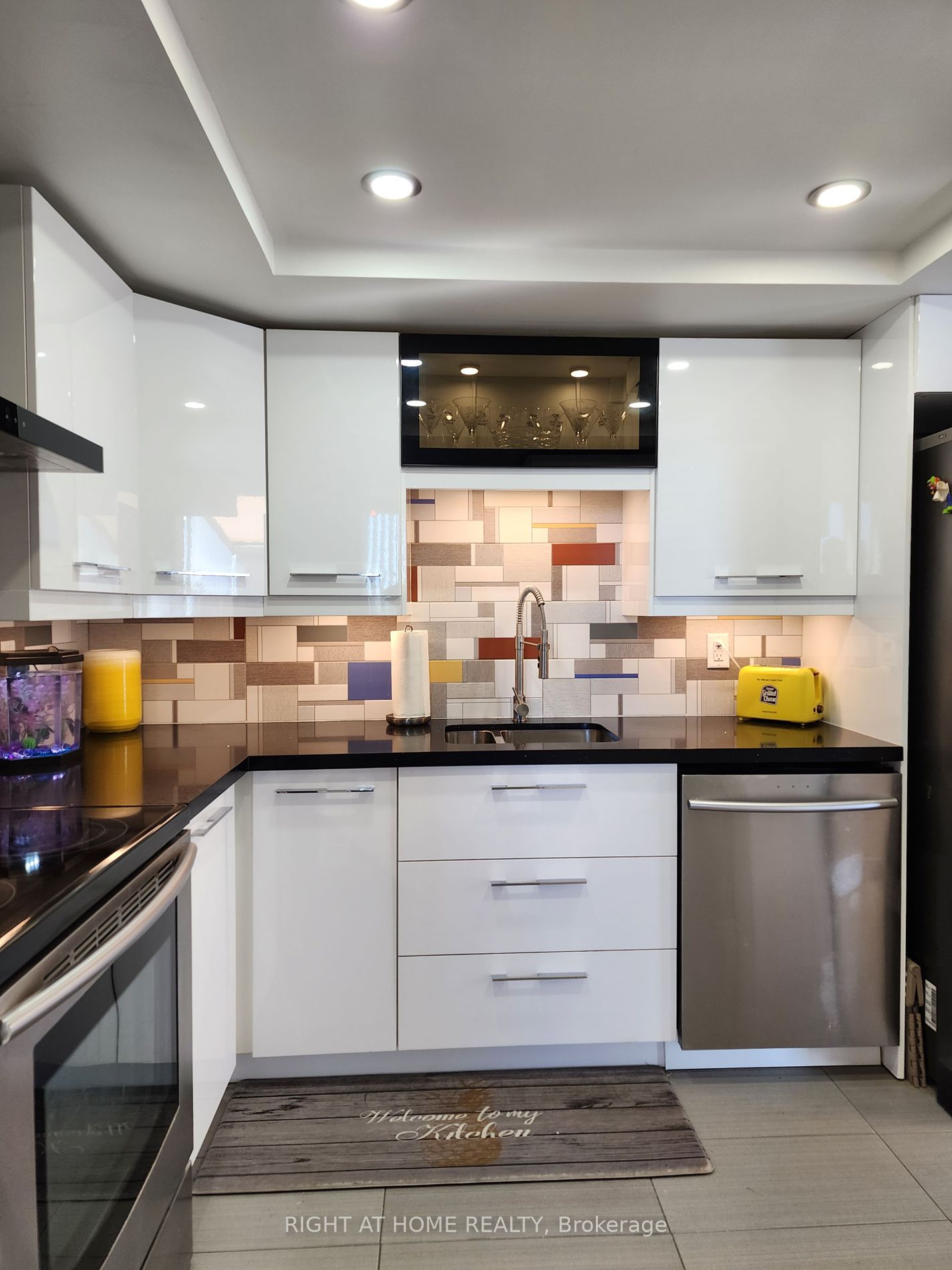 30 Harding Boulevard W, #1004