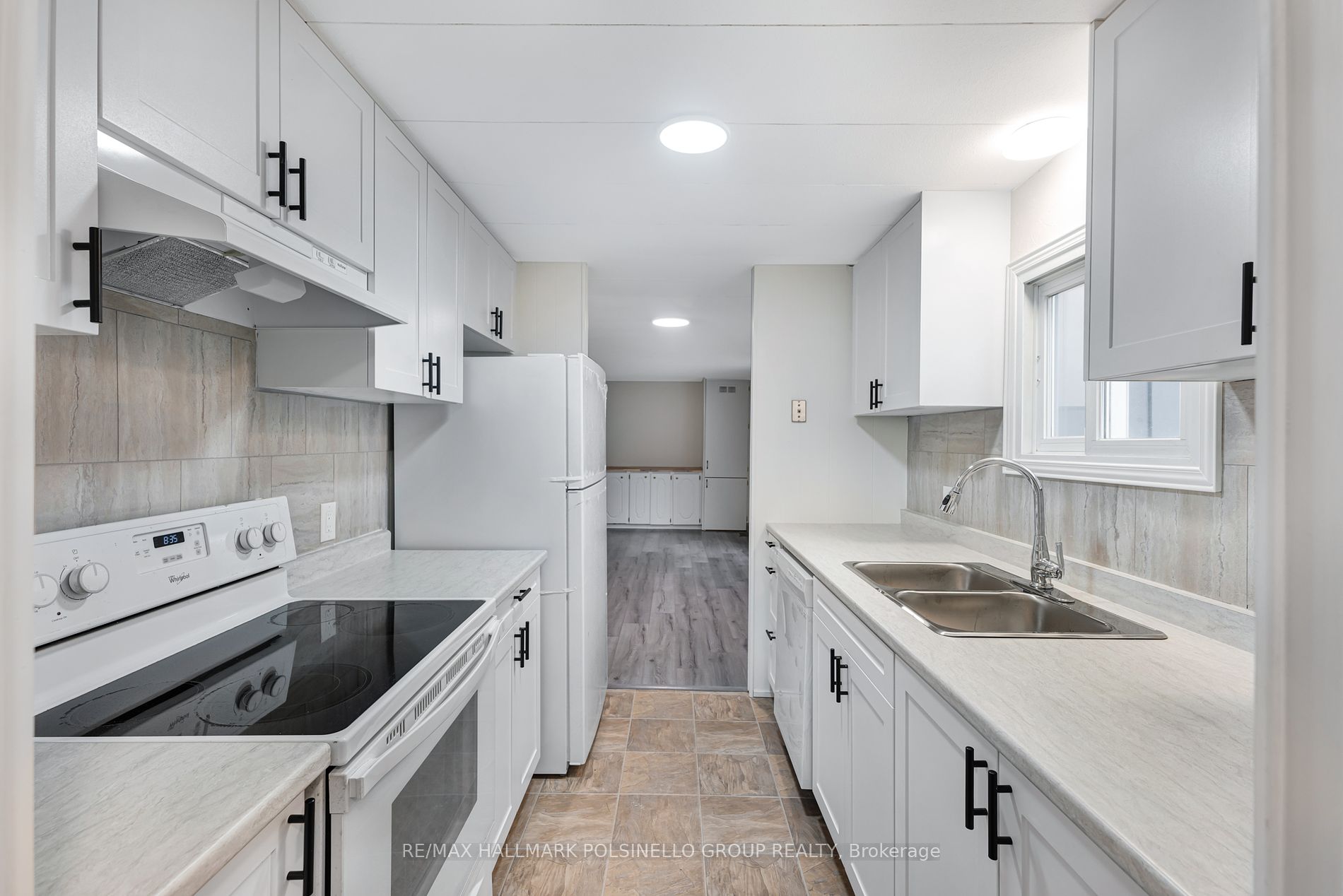 30 WEEPING WILLOW Drive