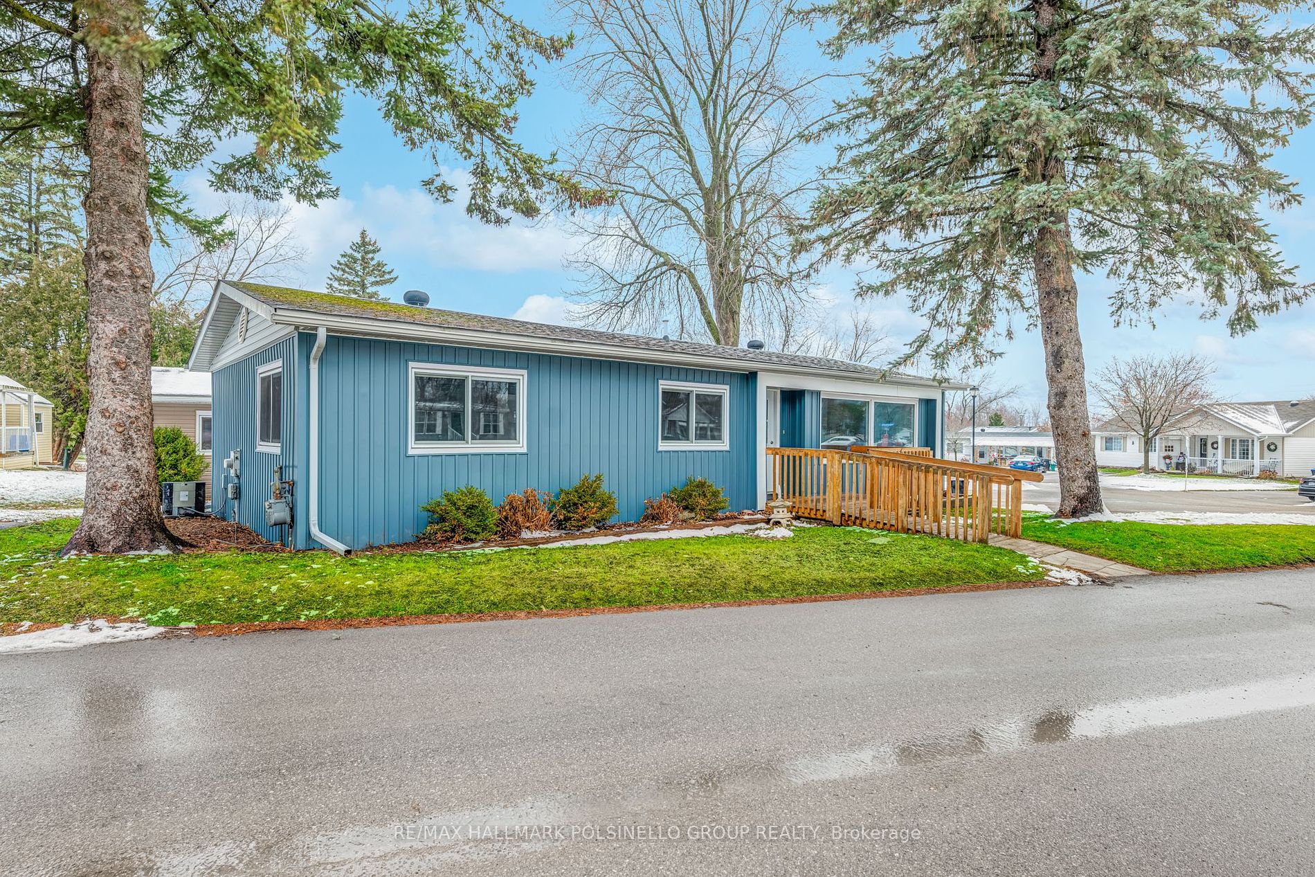 30 WEEPING WILLOW Drive