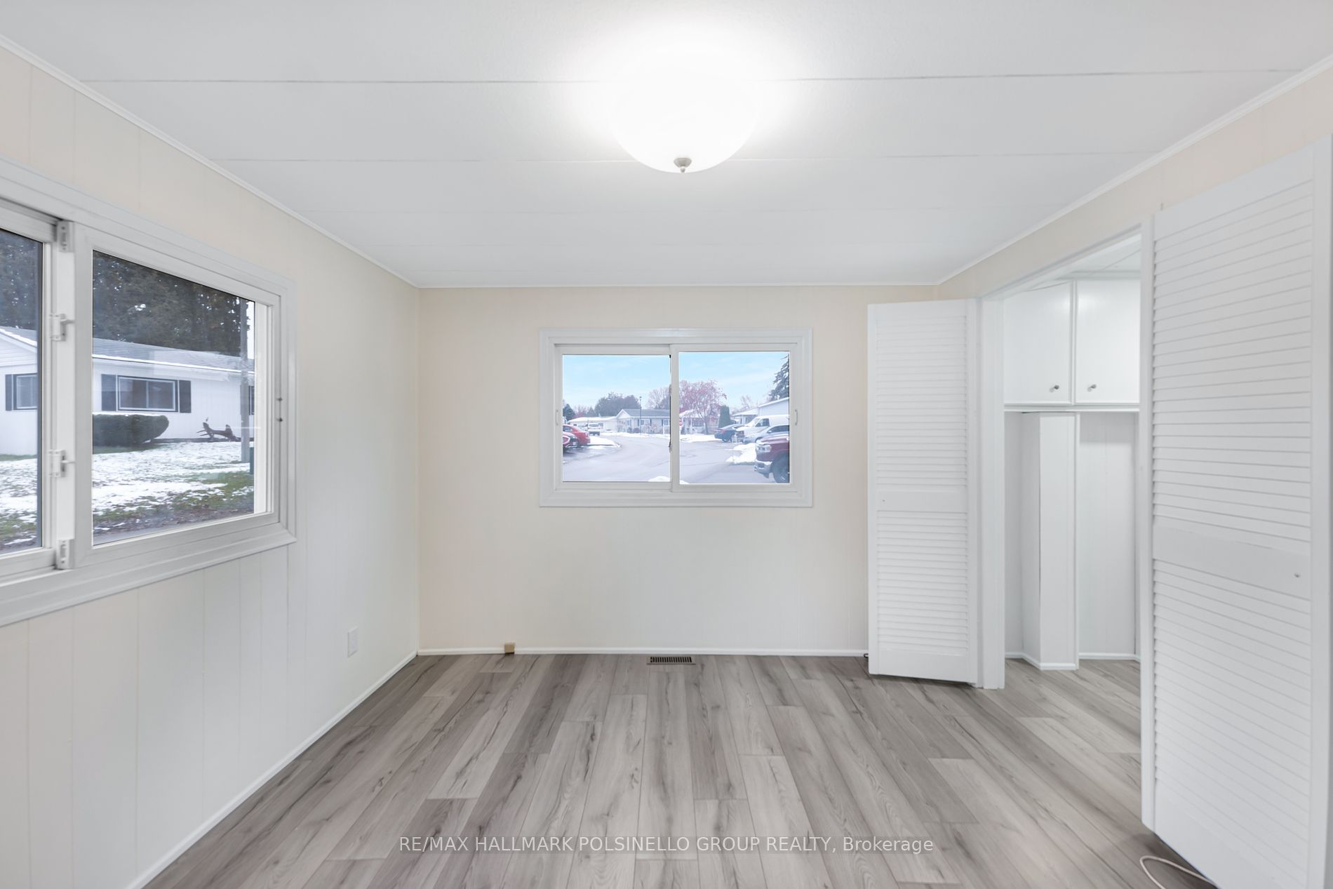 30 WEEPING WILLOW Drive