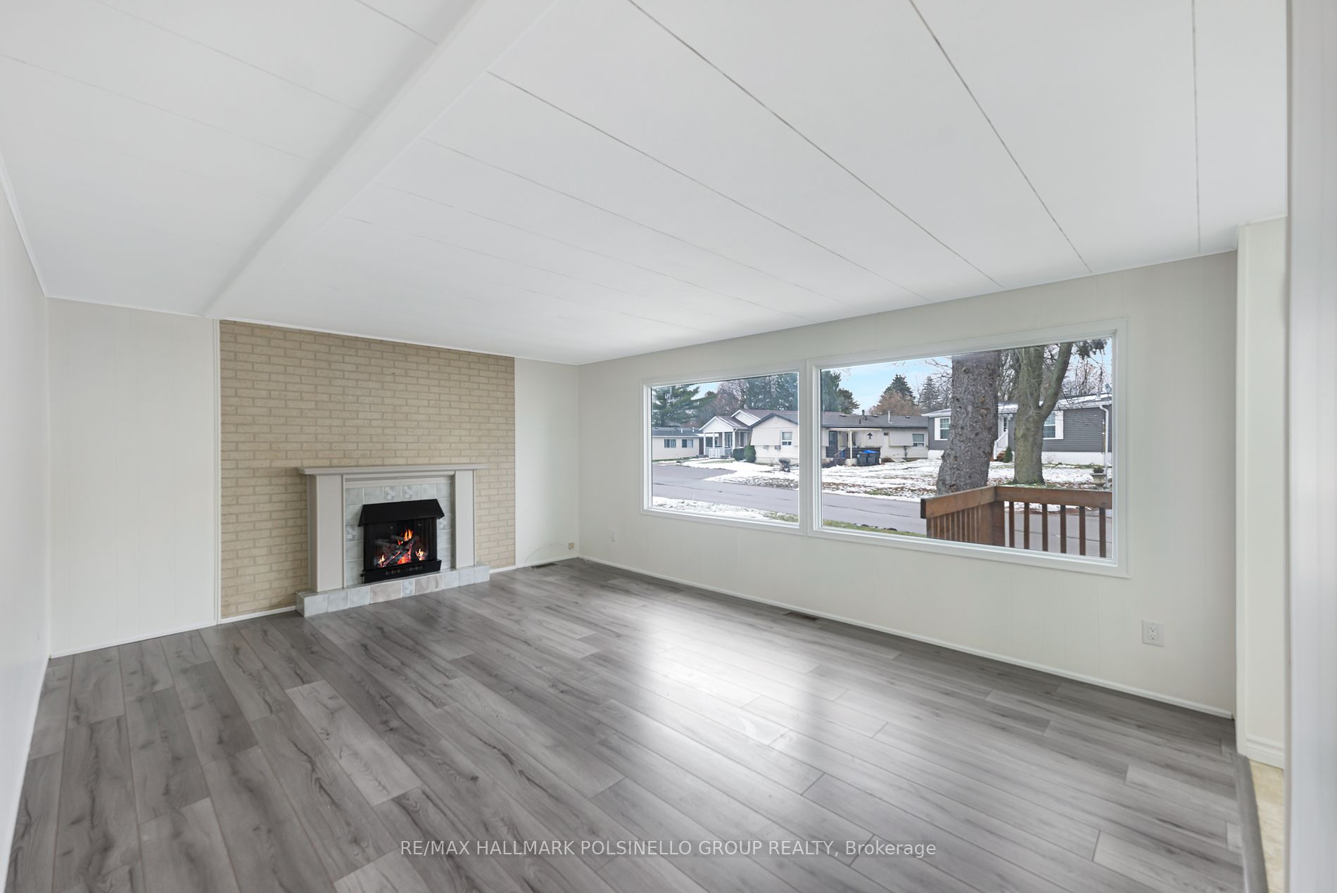 30 WEEPING WILLOW Drive