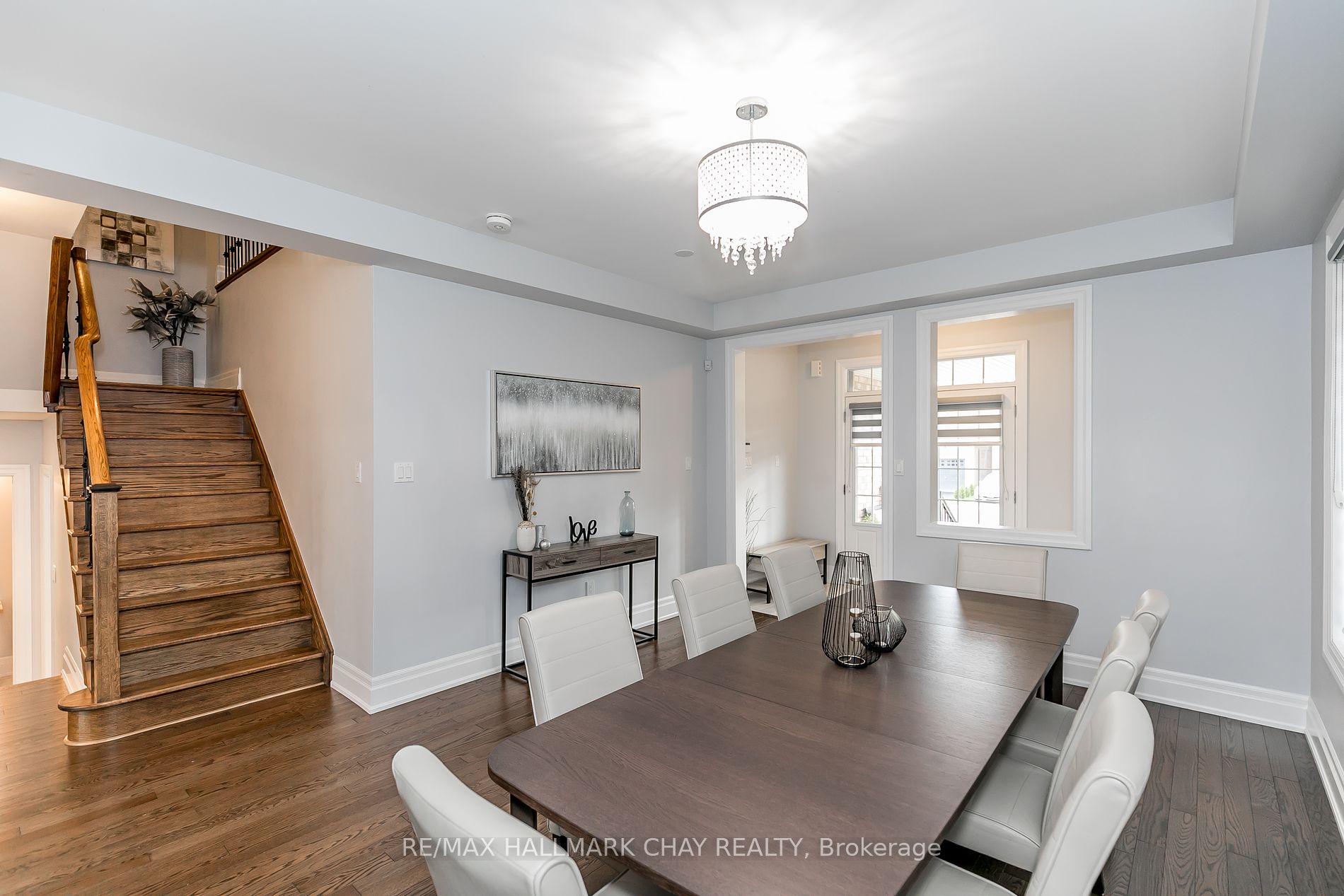 16 Mckay Ave