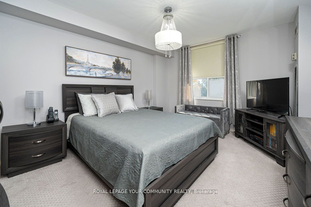 50 Inverlochy Boulevard, #309