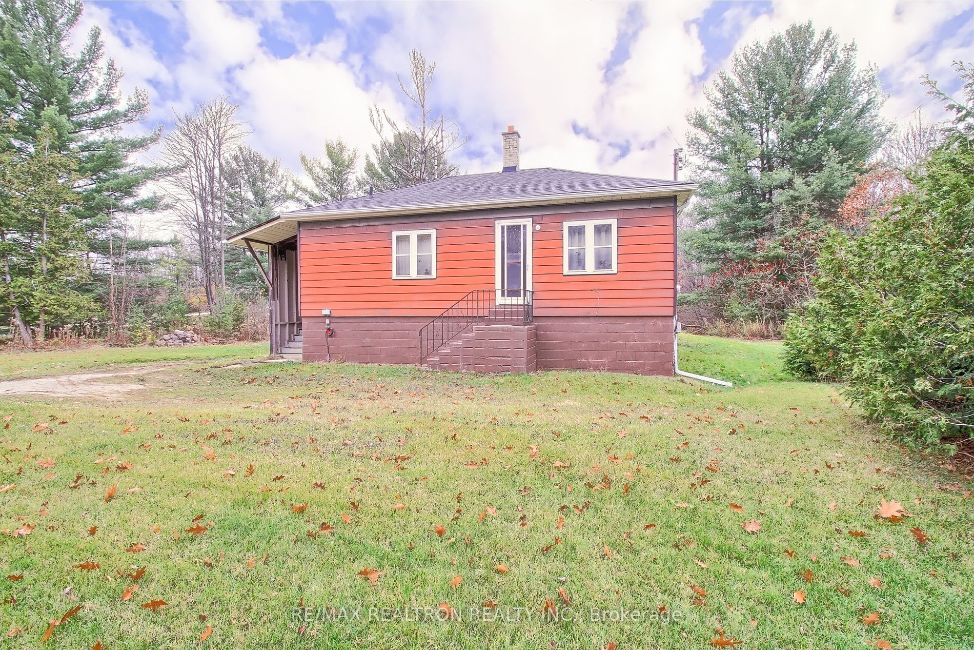 450 Queensville Side Road W