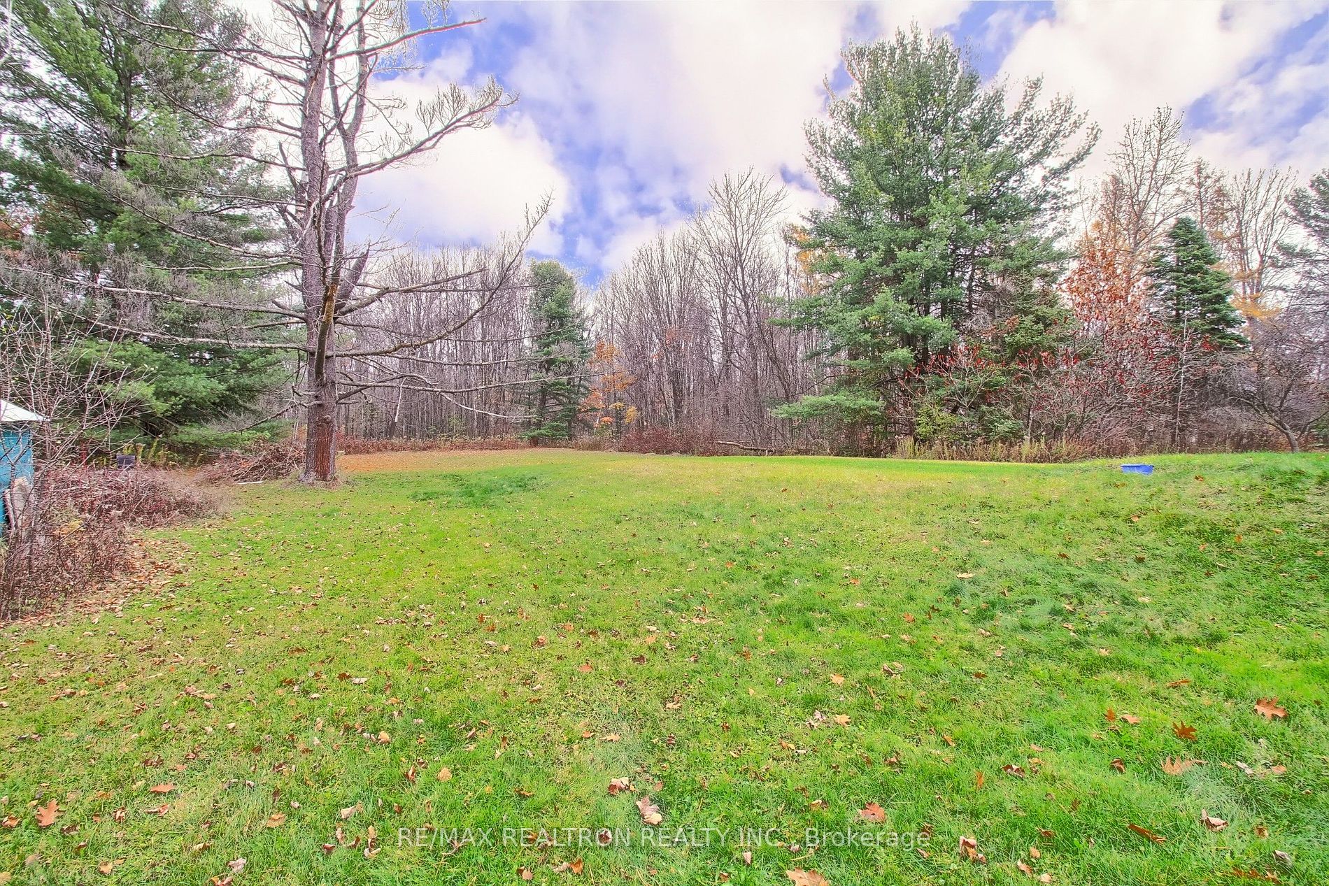 450 Queensville Side Road W
