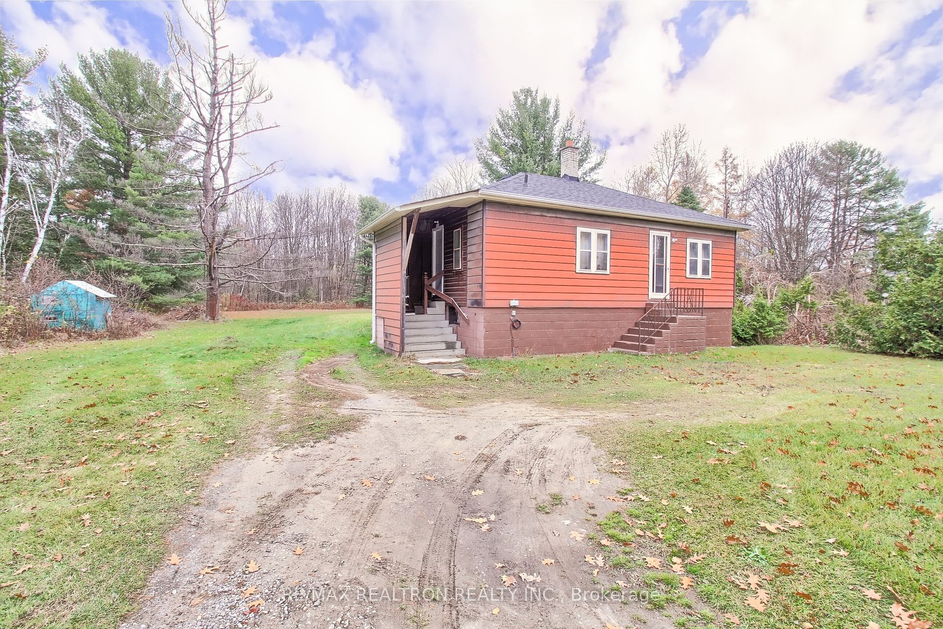 450 Queensville Side Road W