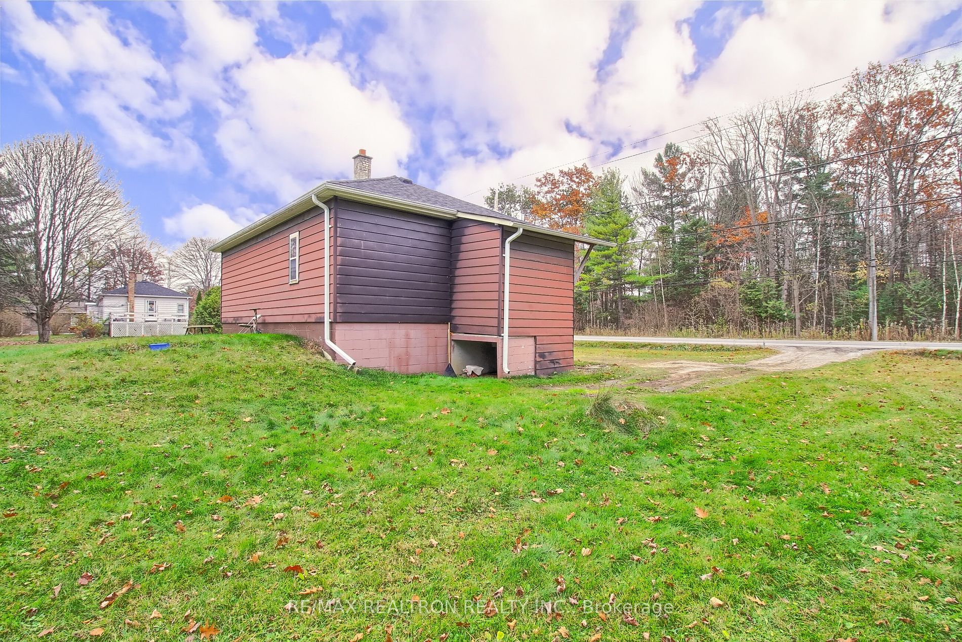 450 Queensville Side Road W