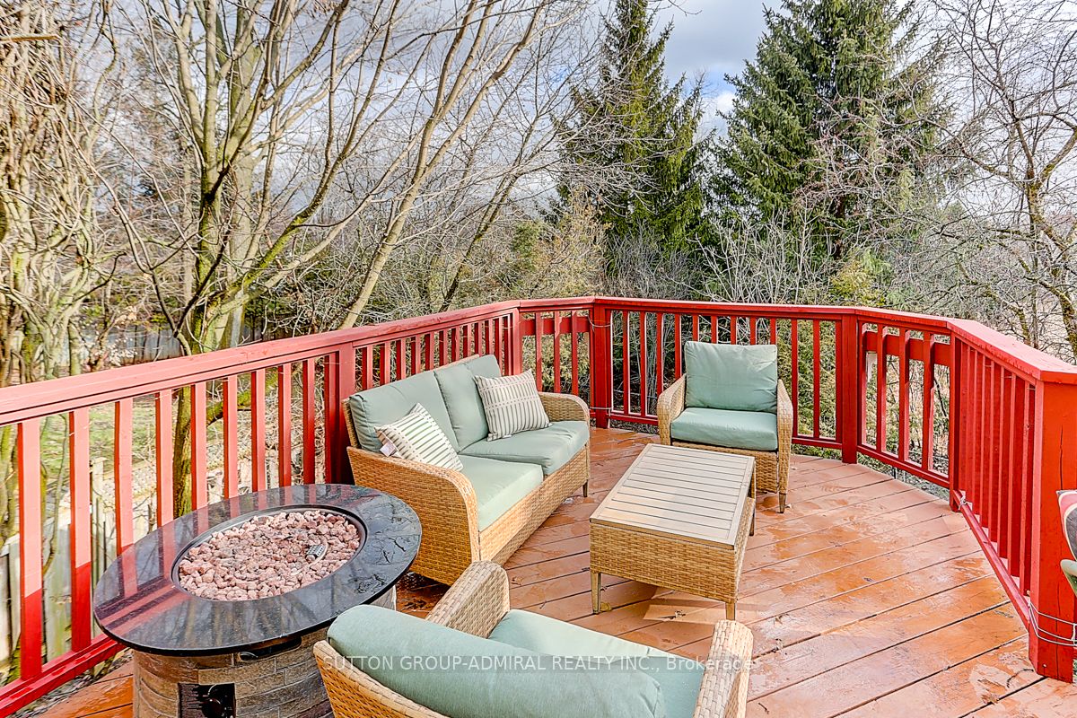 40 Red Rock Drive