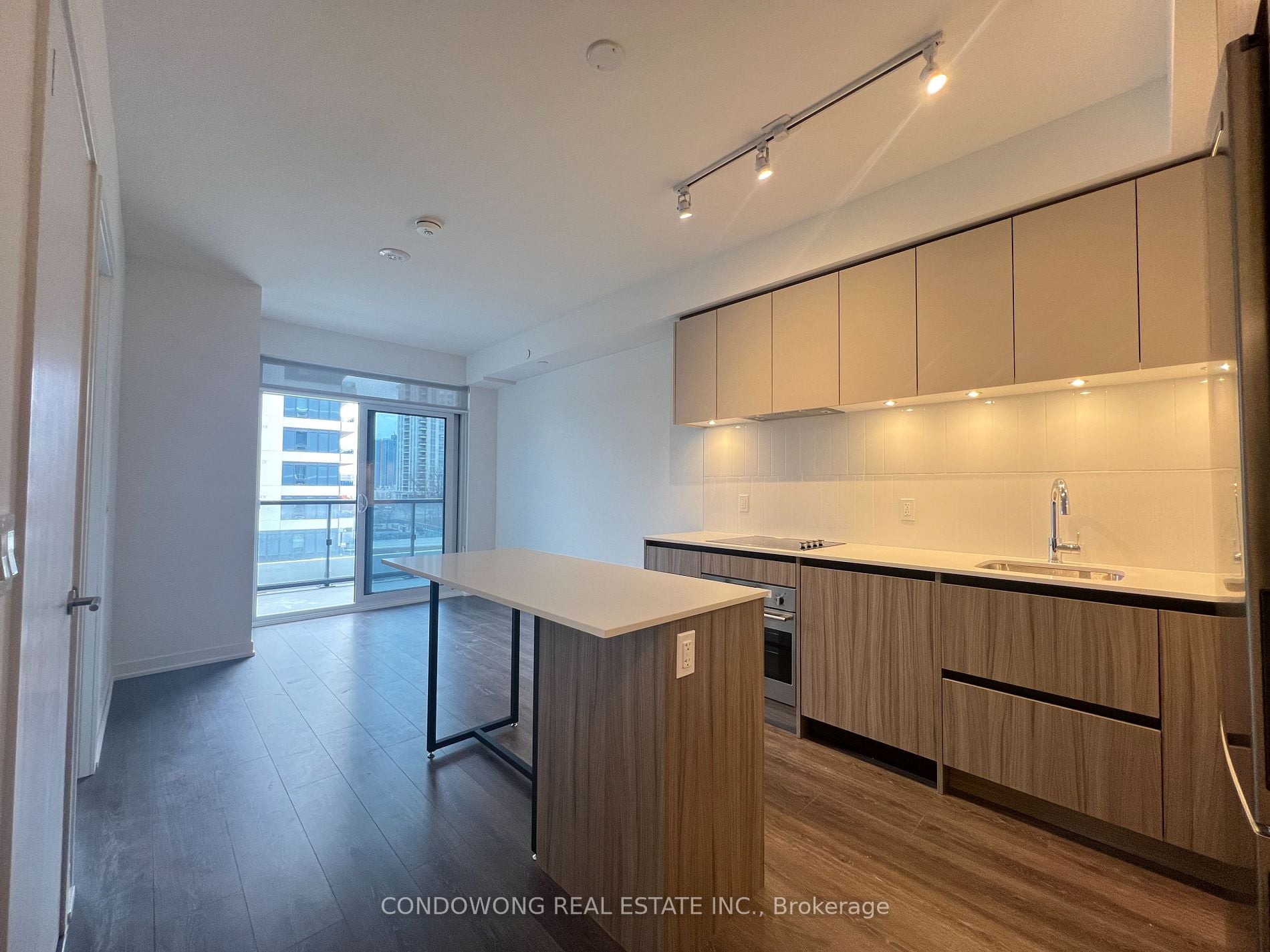 7950 Bathurst Street #518