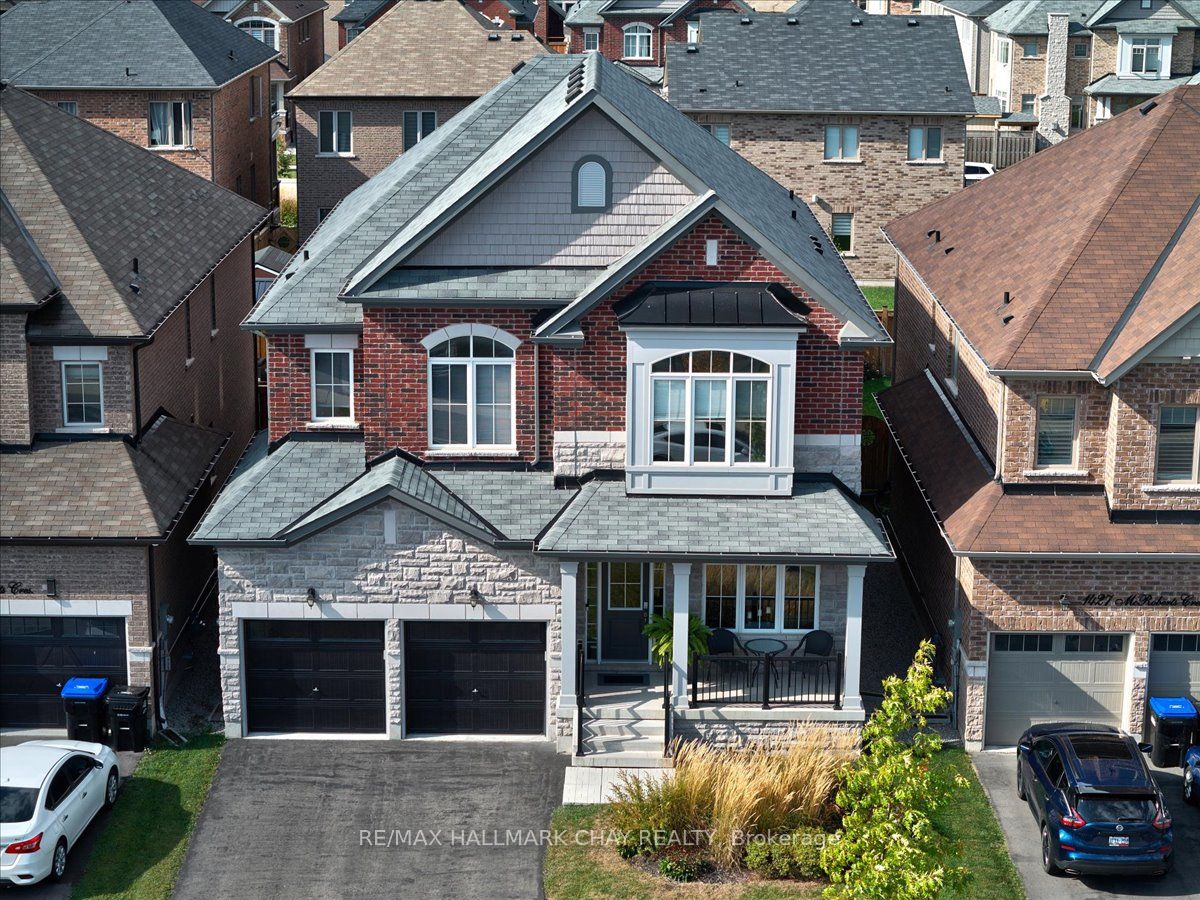 1433 McRoberts Crescent