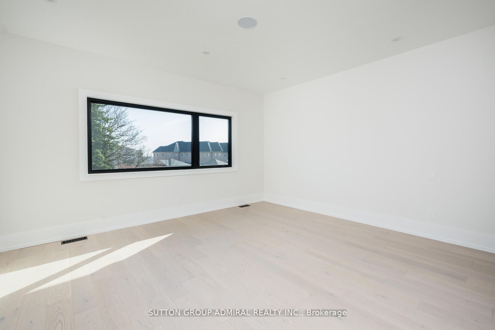 17 Leyburn Avenue