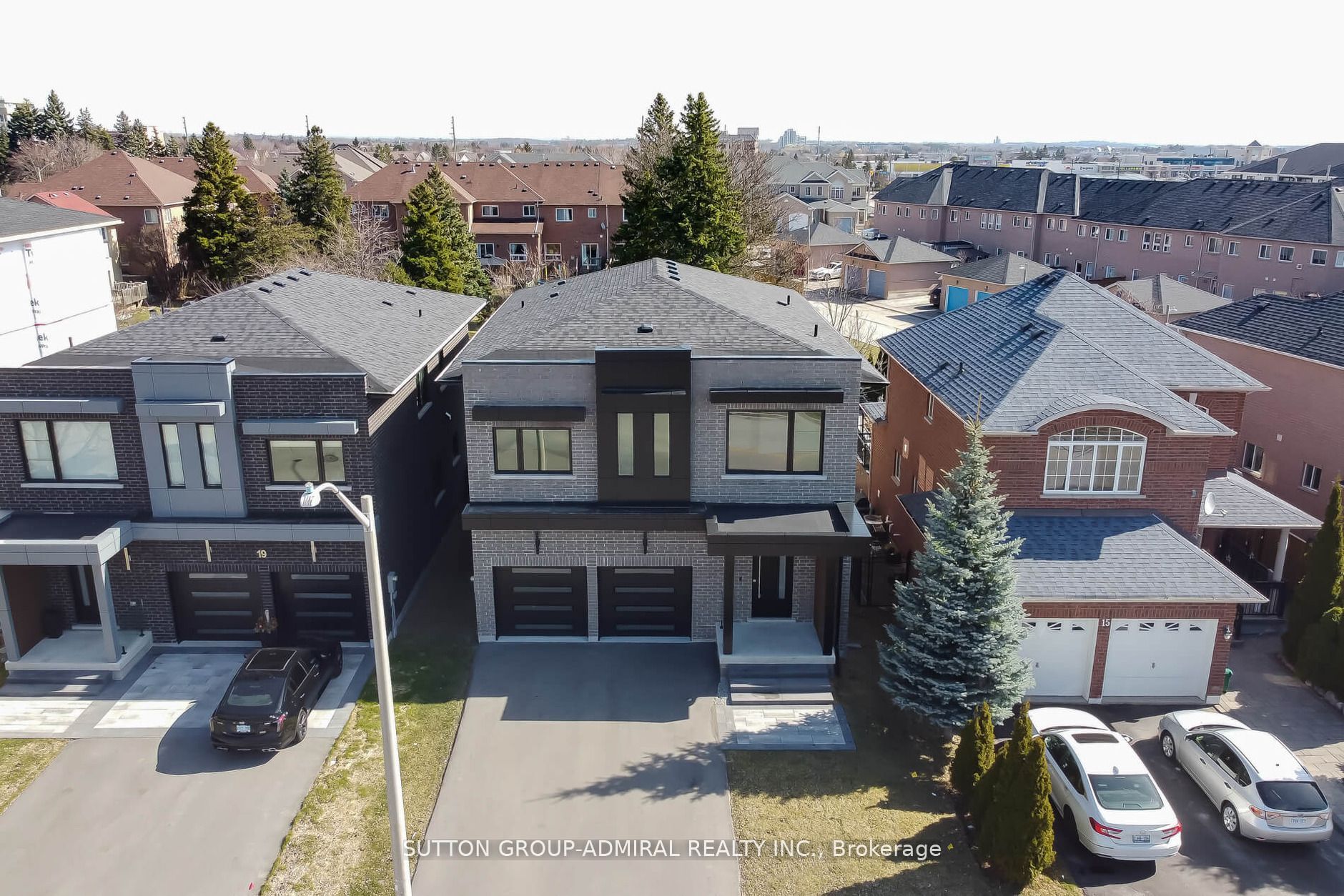 17 Leyburn Avenue