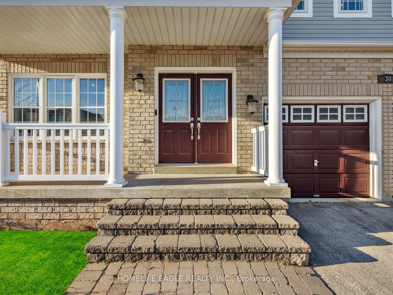30 Gold Park Gate