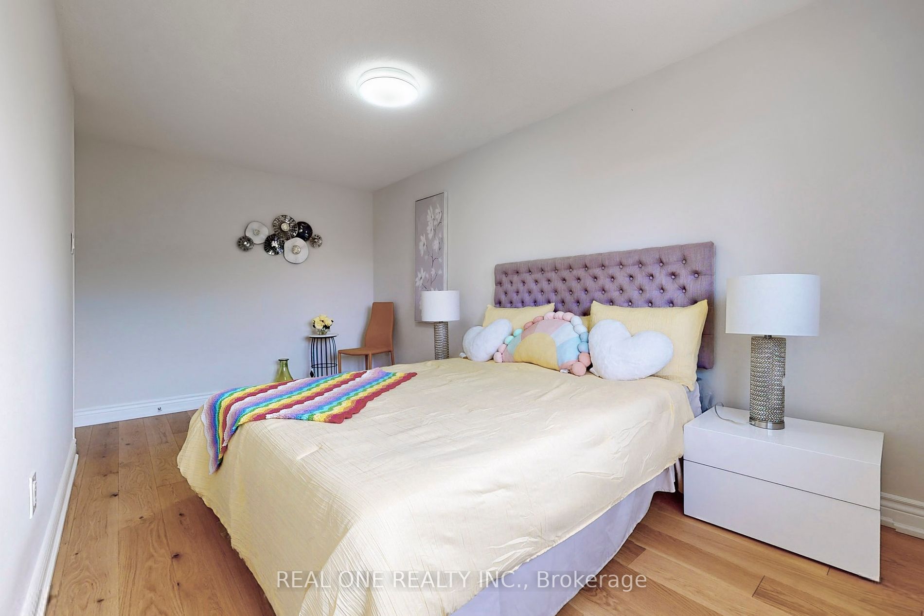 76 Cottsmore Cres