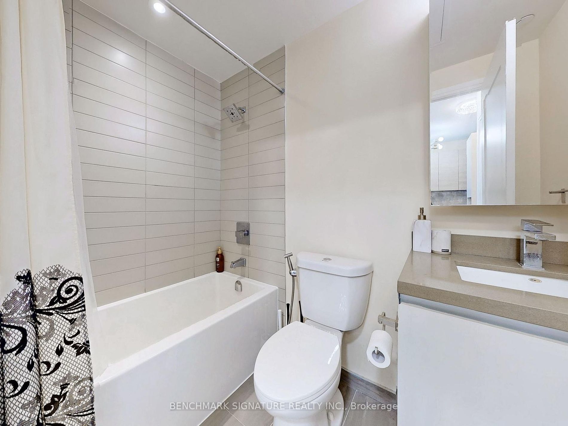 396 Highway 7 E, #812
