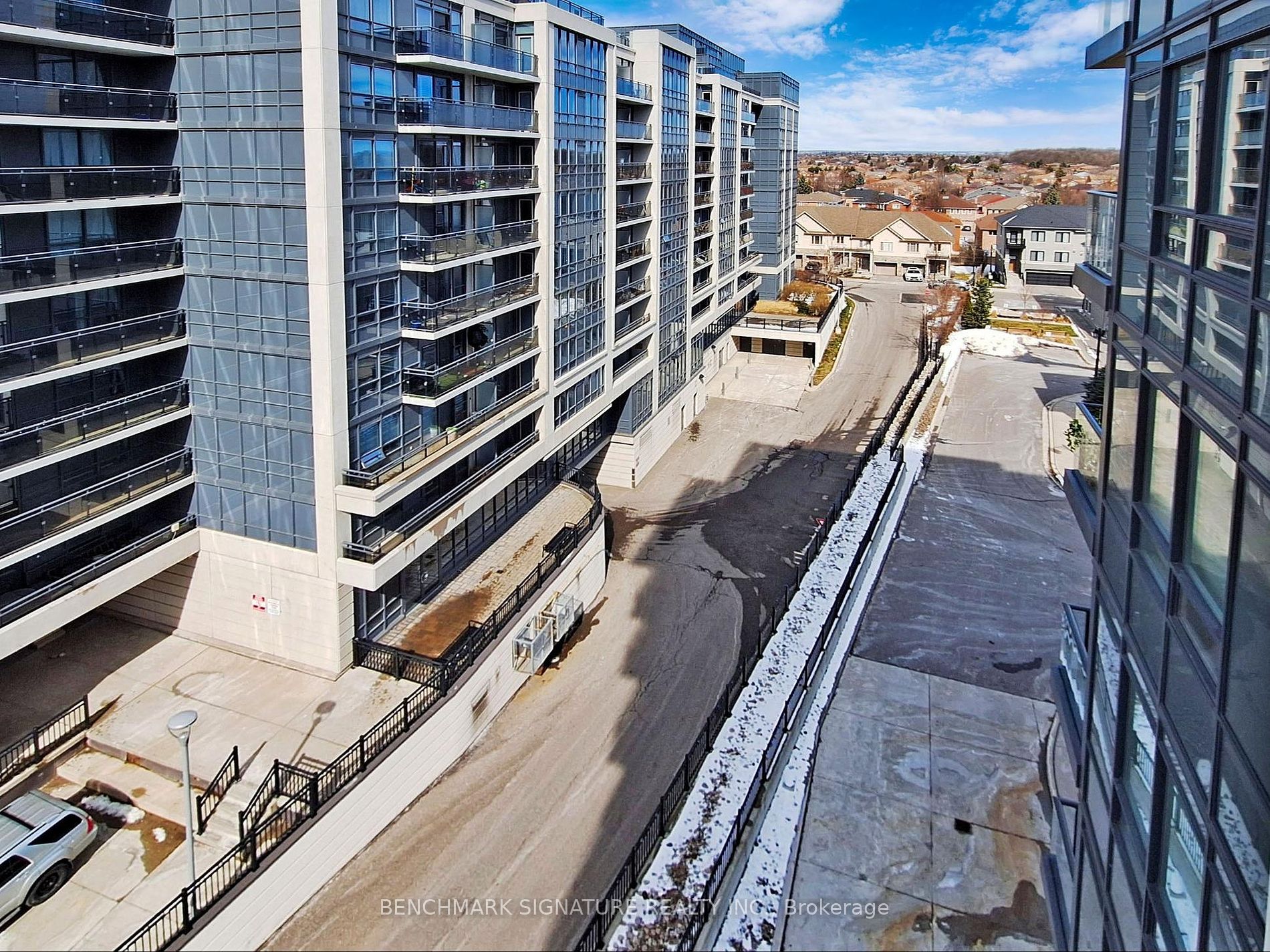 396 Highway 7 E, #812
