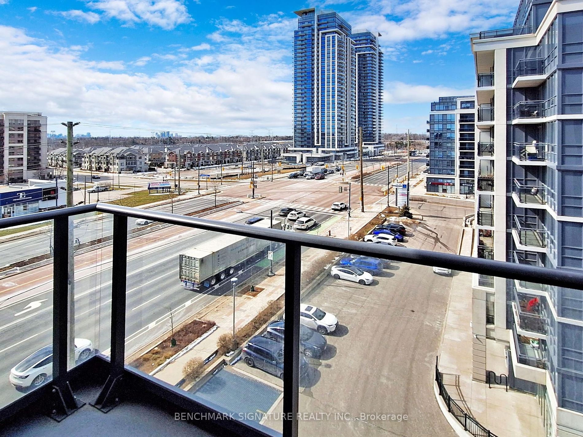 396 Highway 7 E, #812