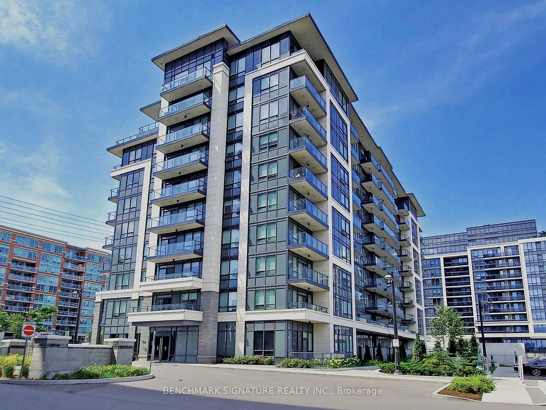 396 Highway 7 E, #812