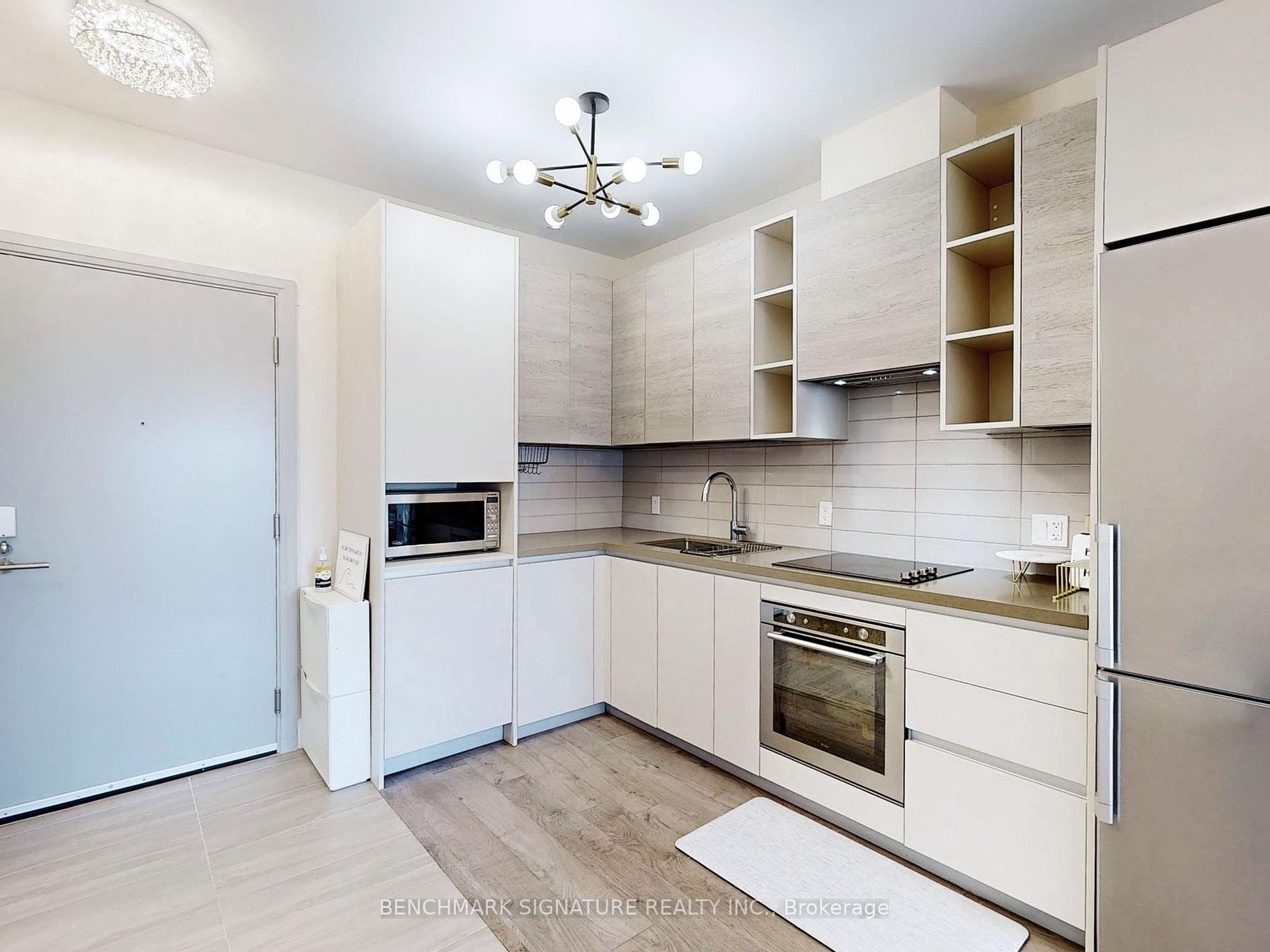 396 Highway 7 E, #812