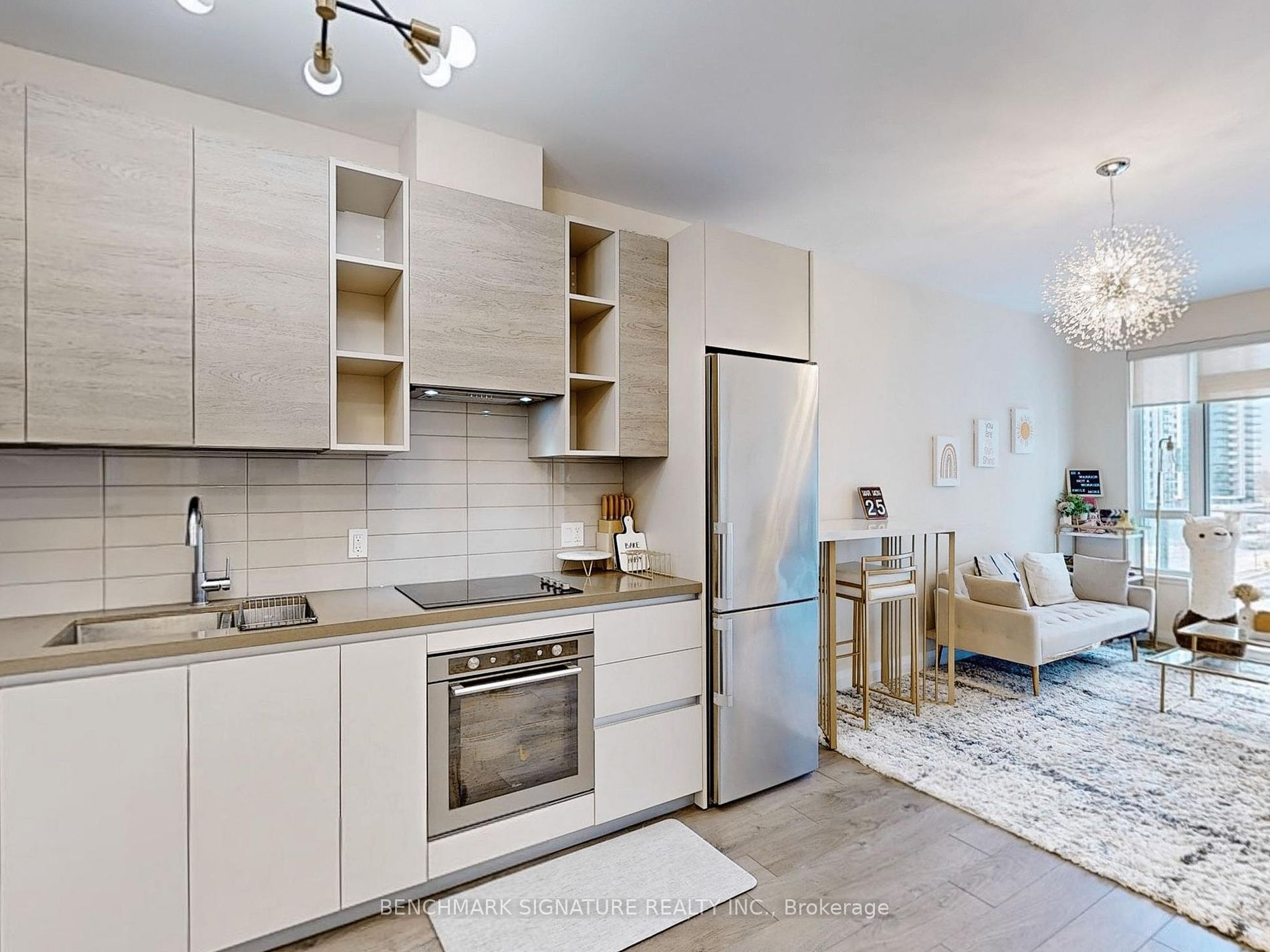 396 Highway 7 E, #812