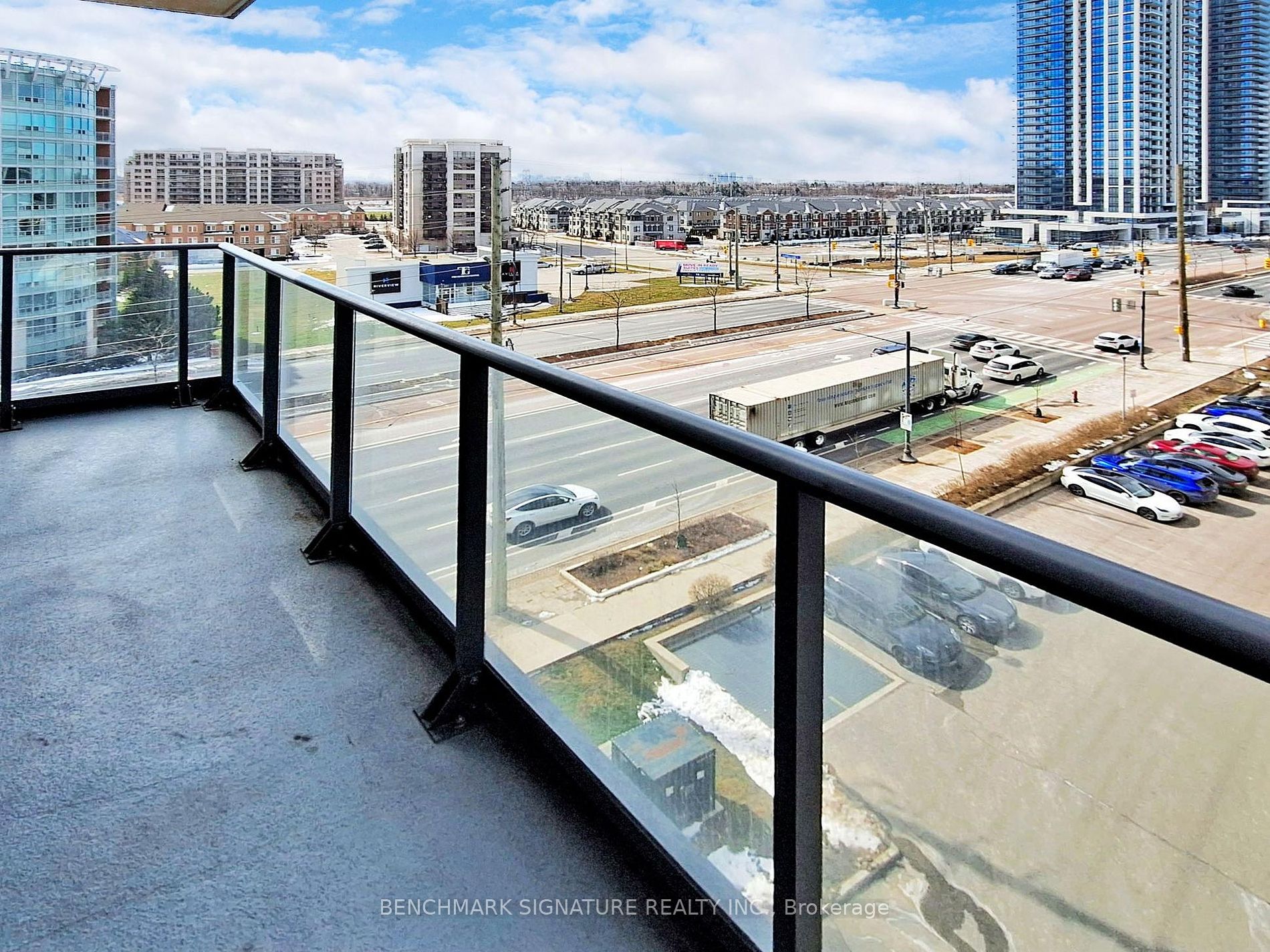 396 Highway 7 E, #812
