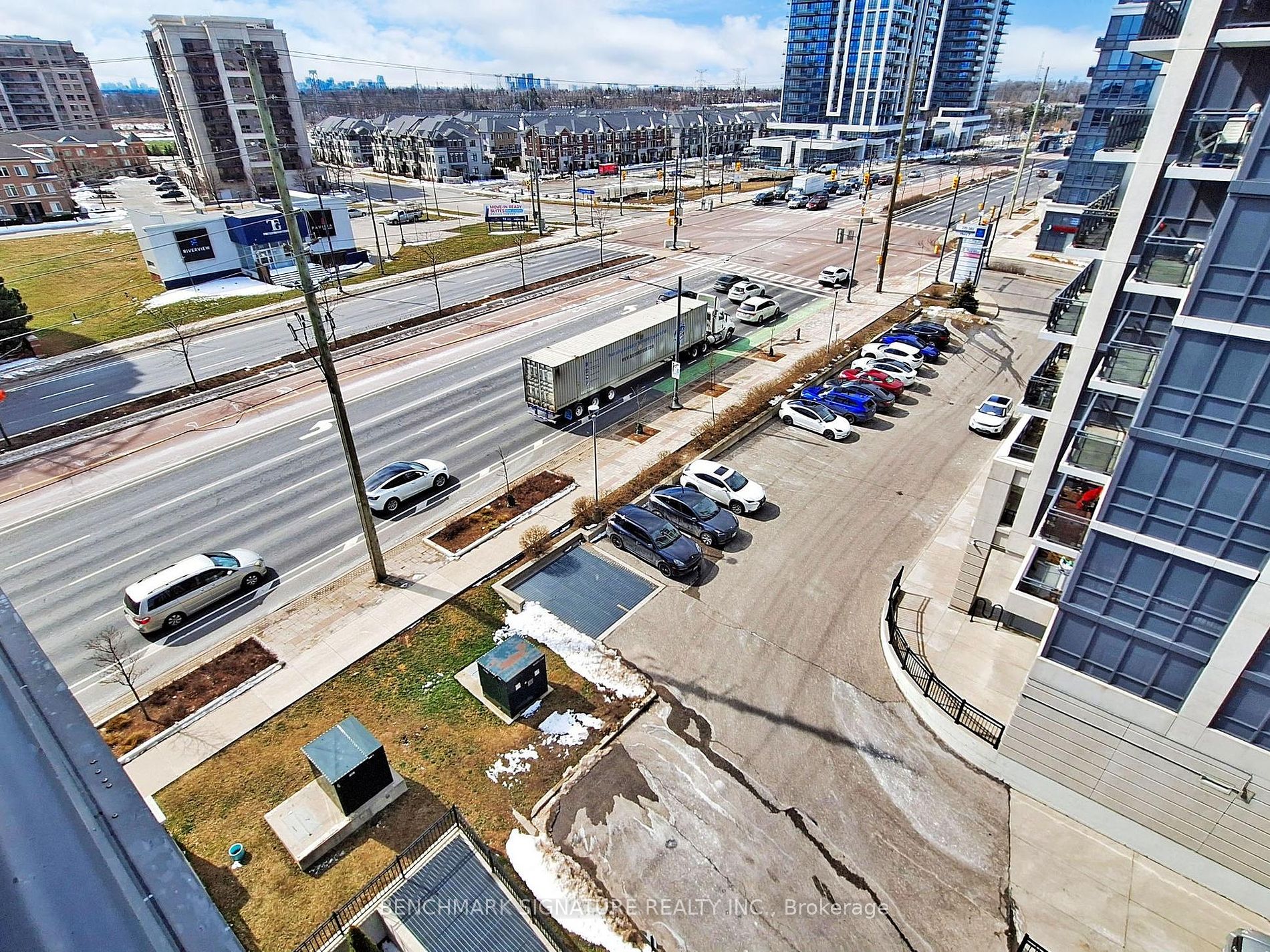 396 Highway 7 E, #812