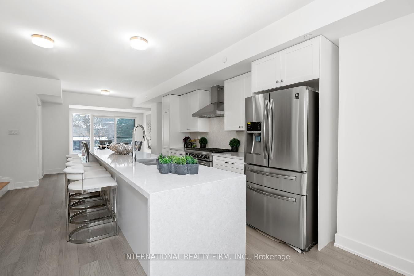 1 Hartman Avenue, #5