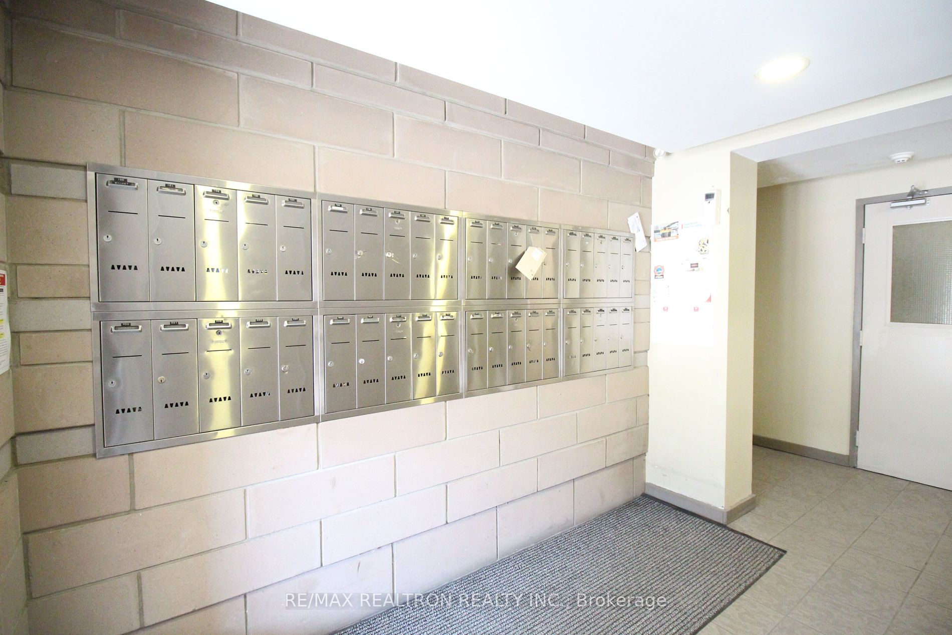 165 Colborne Avenue, #202