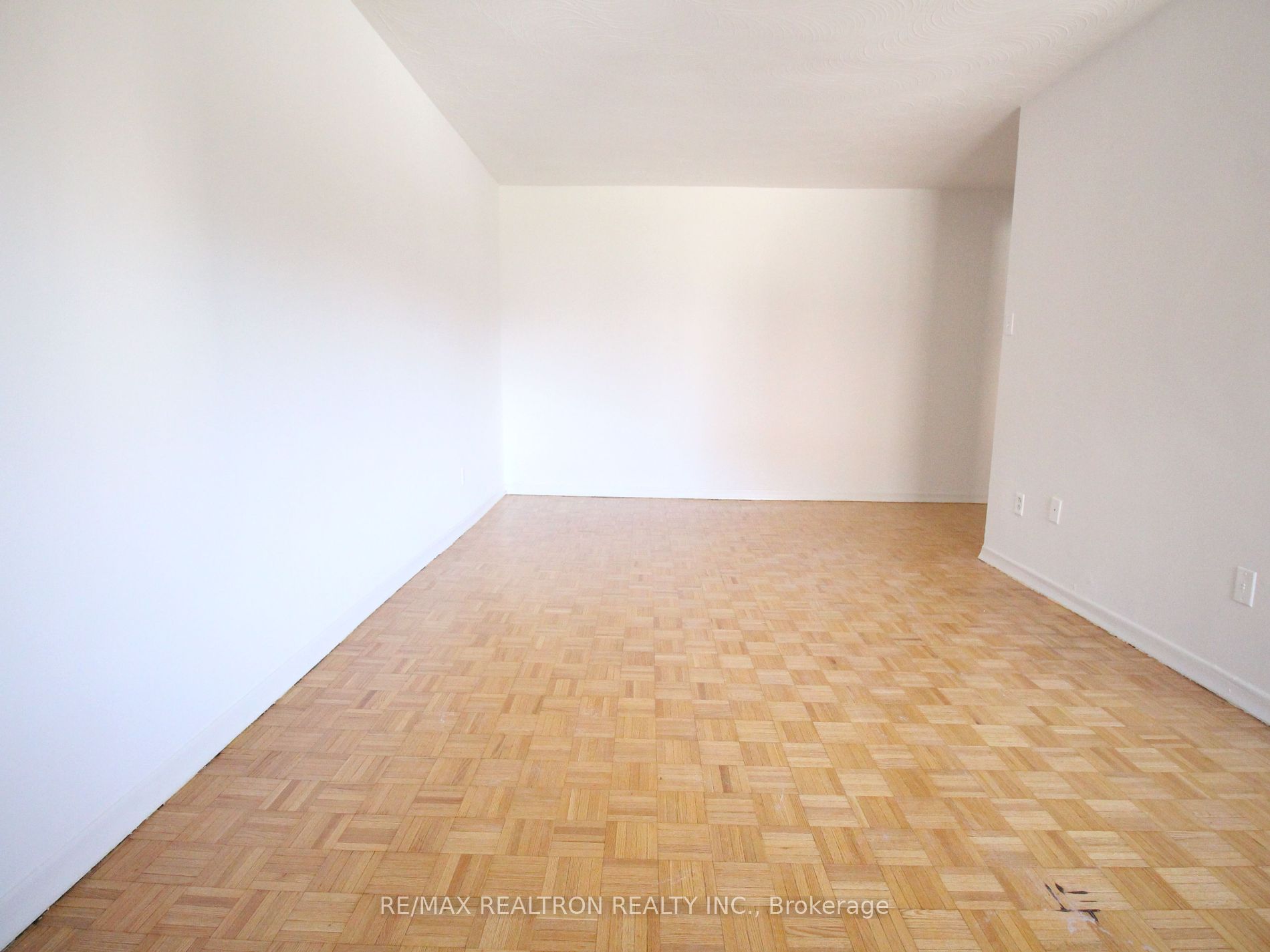 165 Colborne Avenue, #202