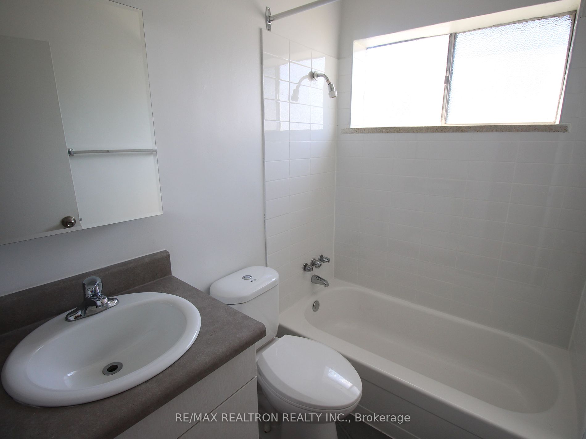 165 Colborne Avenue, #202