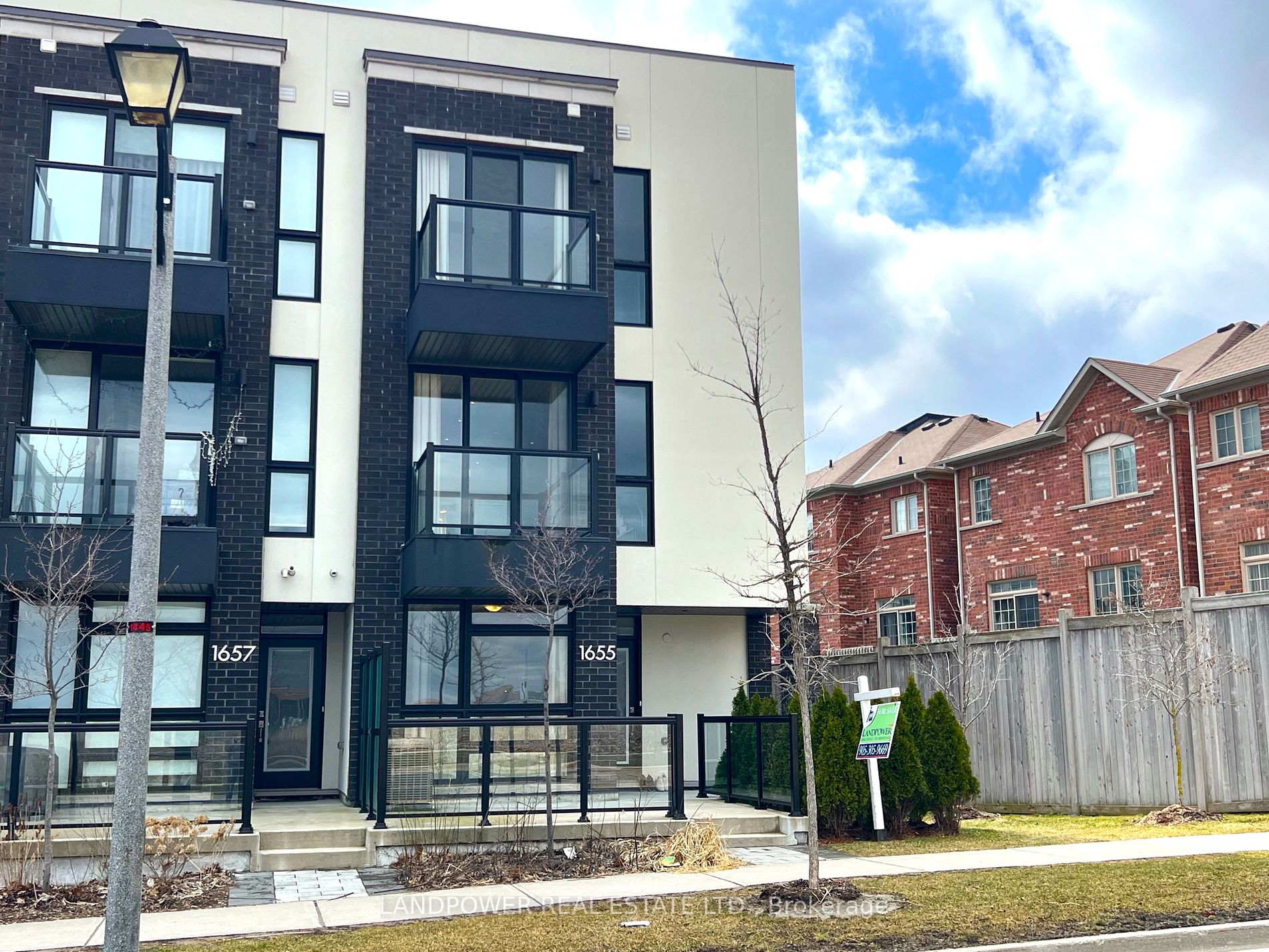 1655 Bur Oak Avenue #14