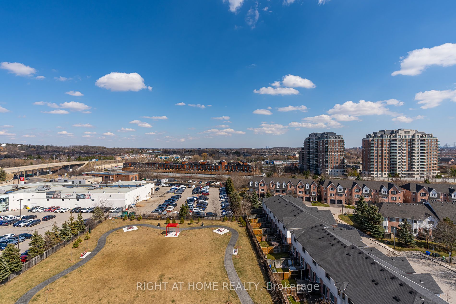9199 Yonge St, #910