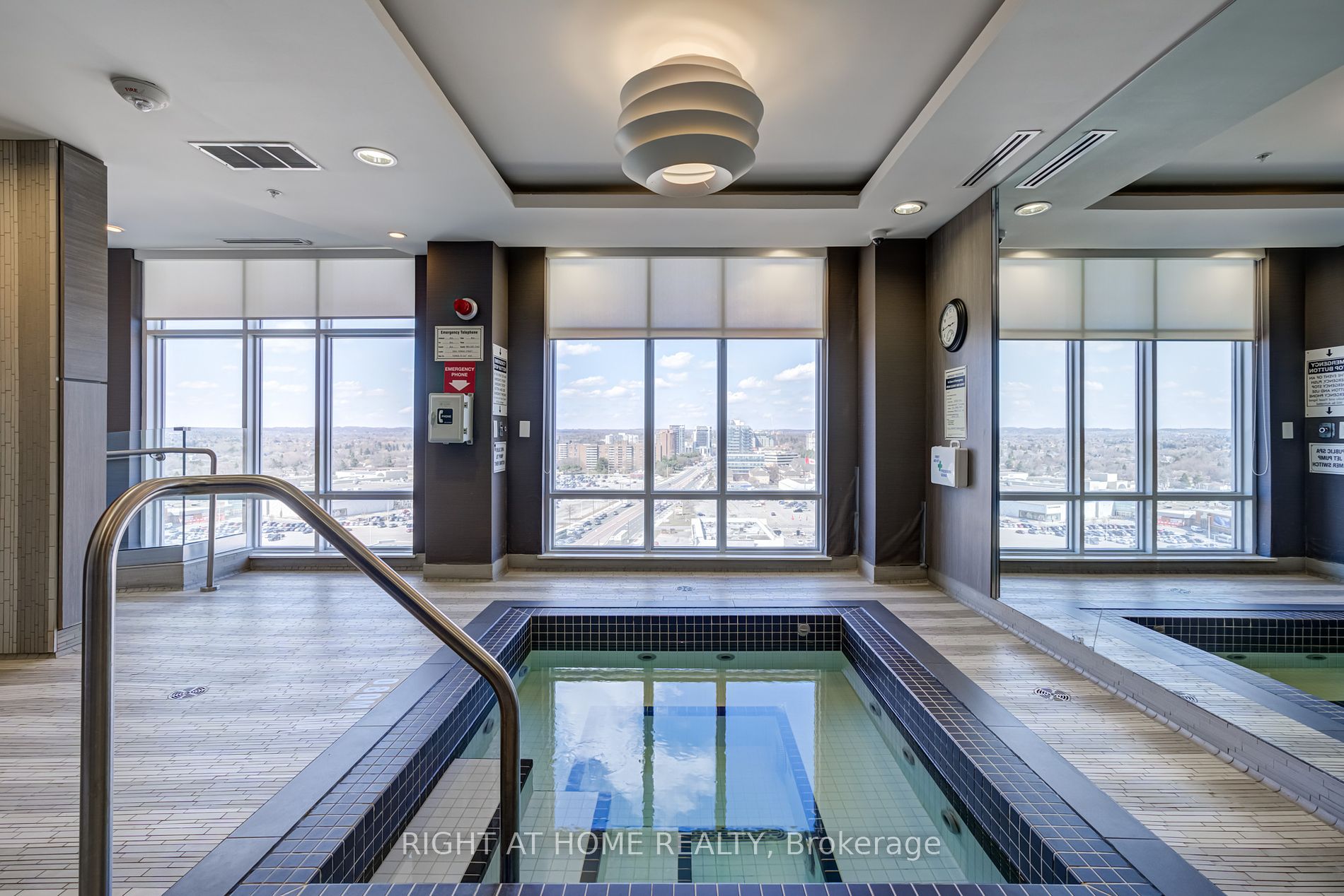 9199 Yonge St, #910