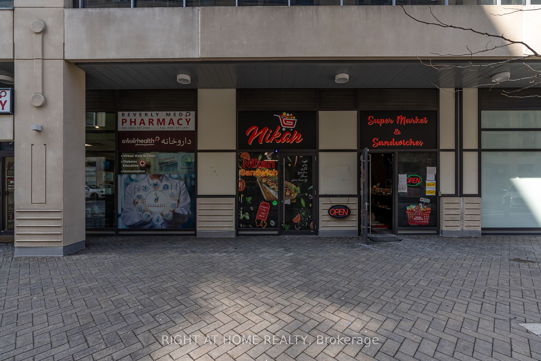 9199 Yonge St, #910