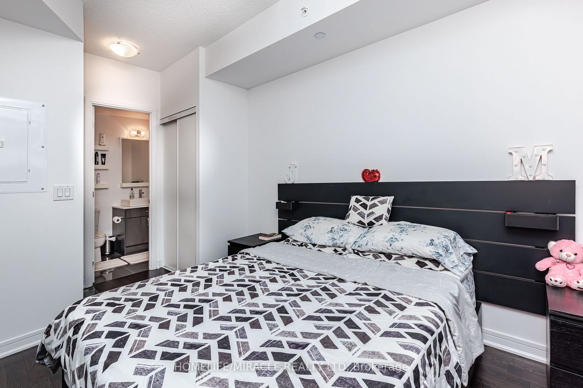 9199 Yonge Street, #504SE