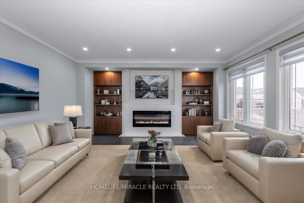 7 Treetops Blvd