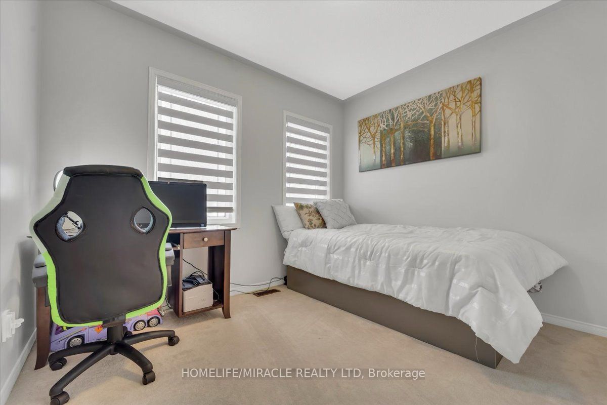 7 Treetops Blvd