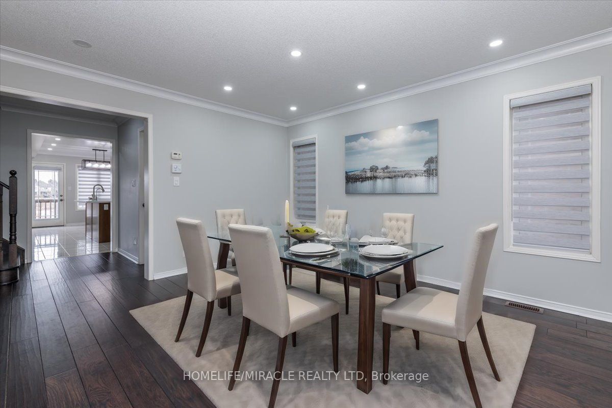 7 Treetops Blvd